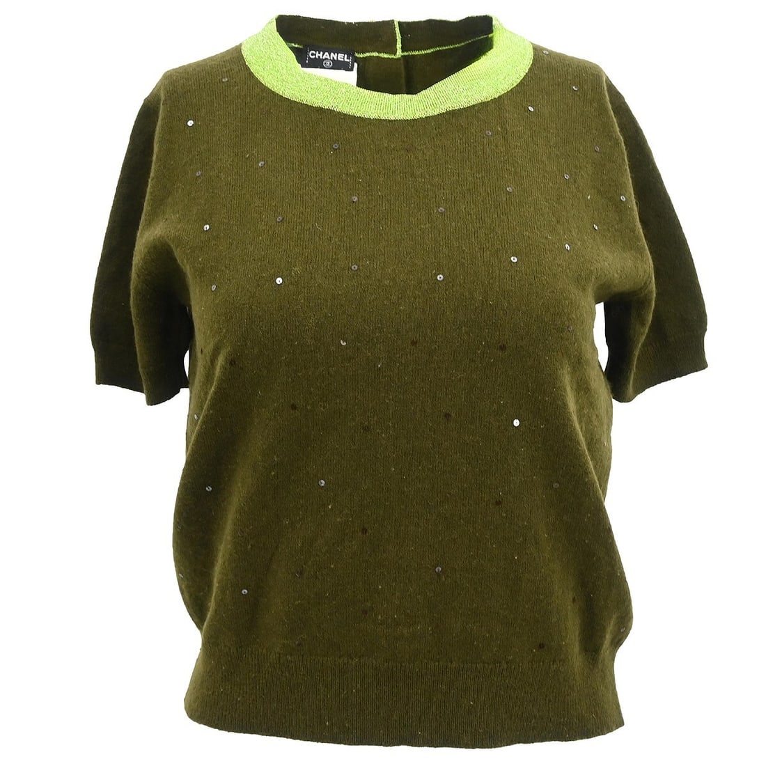 Chanel Cashmere Knit Short Sleeve Top Size 44 Khaki: Chanel Cashmere Knit Short Sleeve Top Size 44 Khaki Vintage Chanel short sleeve knit top in khaki cashmere with a round neckline and regular fit. This women's sweater-style top is made from 100% cashm
