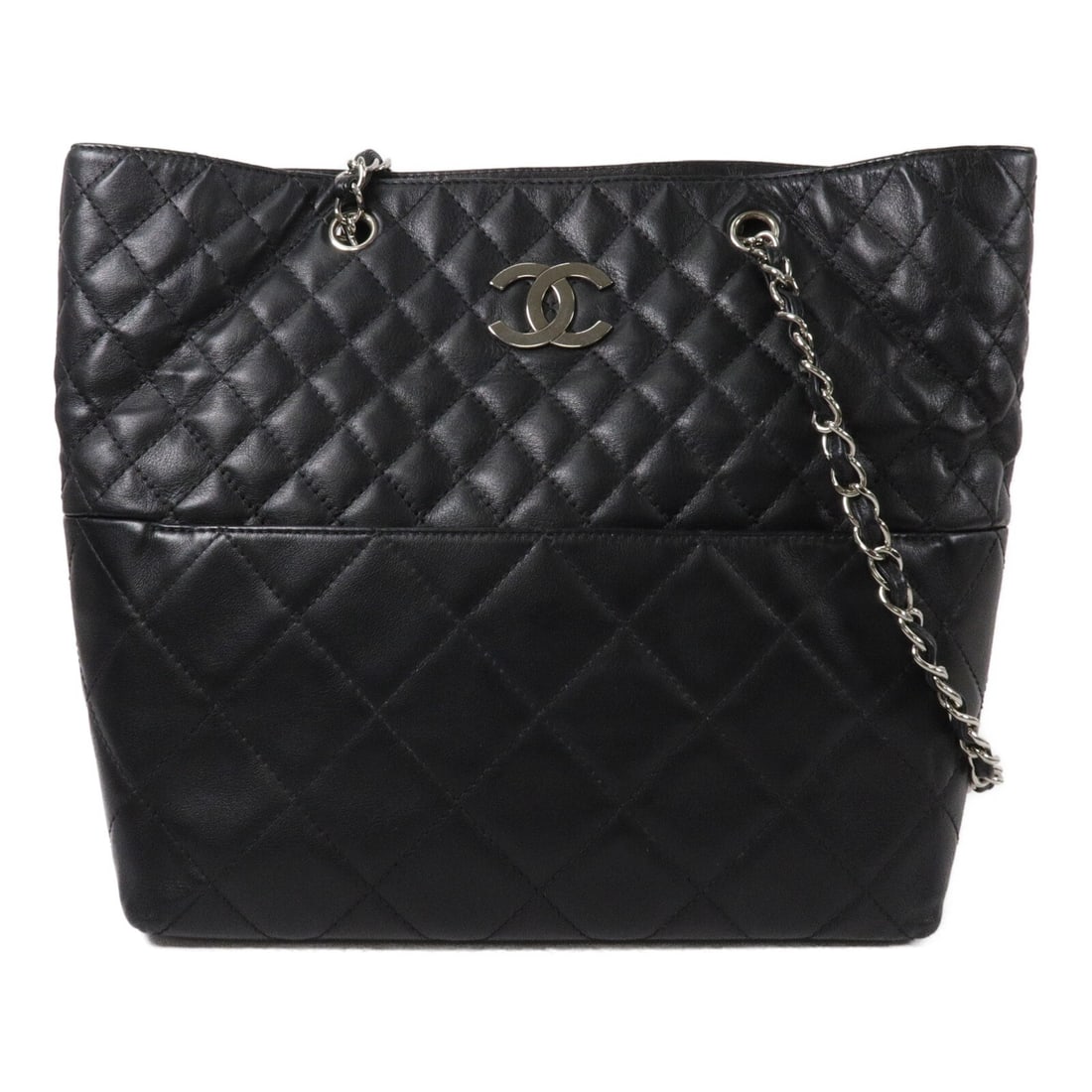 CHANEL CC Black Calfskin Tote Chain Shoulder Bag SHW: CHANEL CC Black Calfskin Tote Chain Shoulder Bag SHW Black Chanel tote bag in calfskin leather with chain shoulder straps and CC detailing. The bag features multiple interior and exterior pockets for 