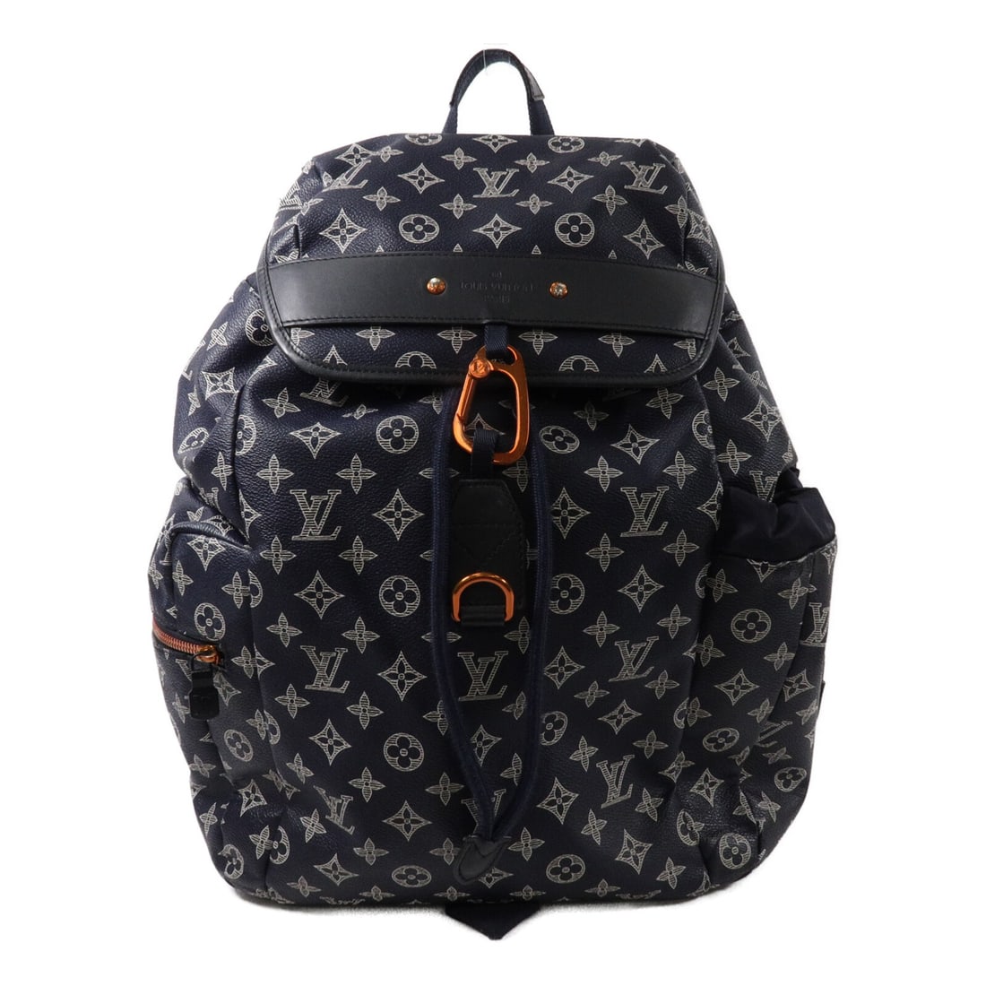 Louis Vuitton M43693 Discovery Rucksack Backpack Monogram Ink Navy: Louis Vuitton M43693 Discovery Rucksack Backpack Monogram Ink Navy Louis Vuitton LV Discovery Backpack Rucksack in Monogram Ink Navy, model M43693. It is made from PVC coated canvas and features a nav