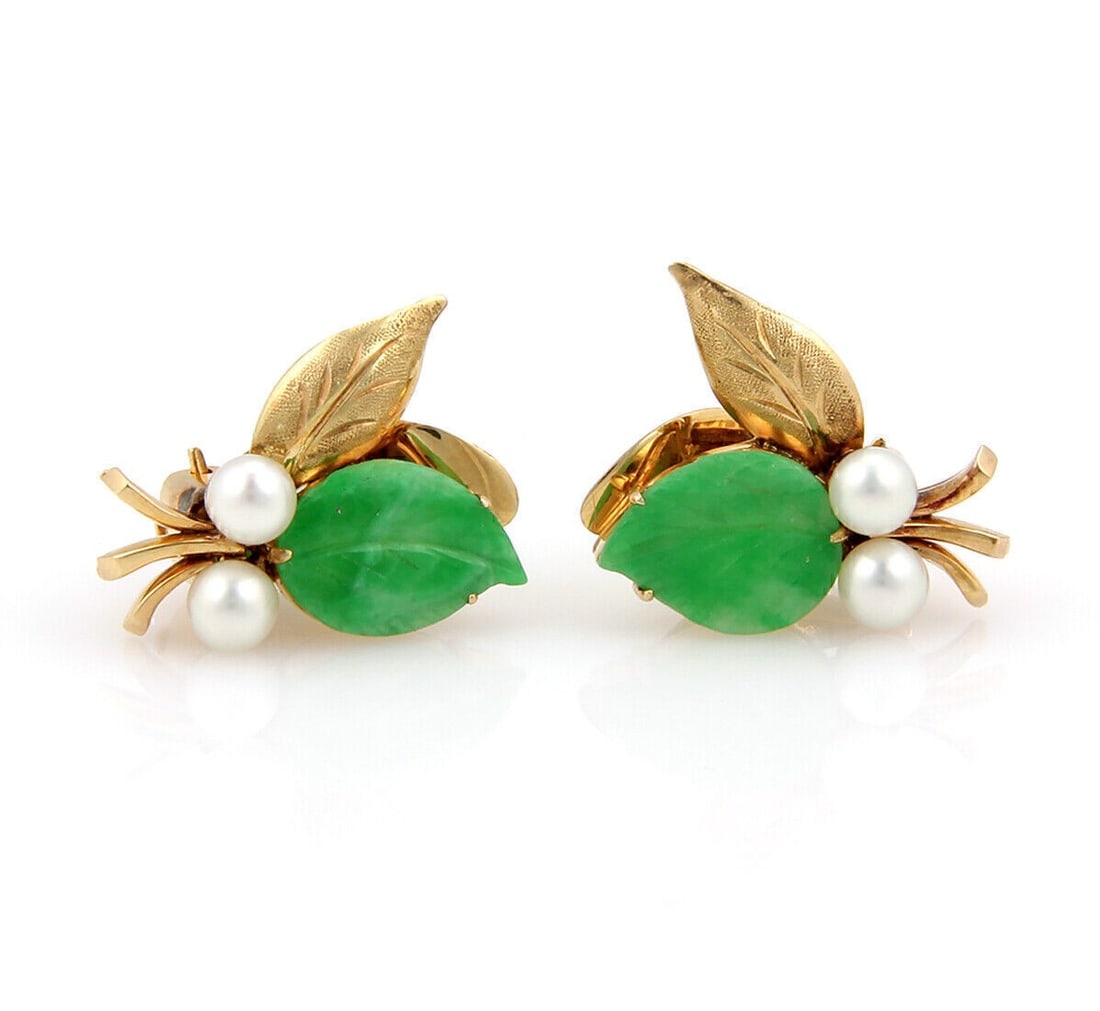 Vintage 14k Yellow Gold Clip On Earrings with Jade Pearls Floral Design: Vintage 14k Yellow Gold Clip On Earrings with Jade Pearls Floral Design Vintage clip-on earrings in 14k yellow gold with a floral and leaf design accented by jade and pearls. This original estate piec