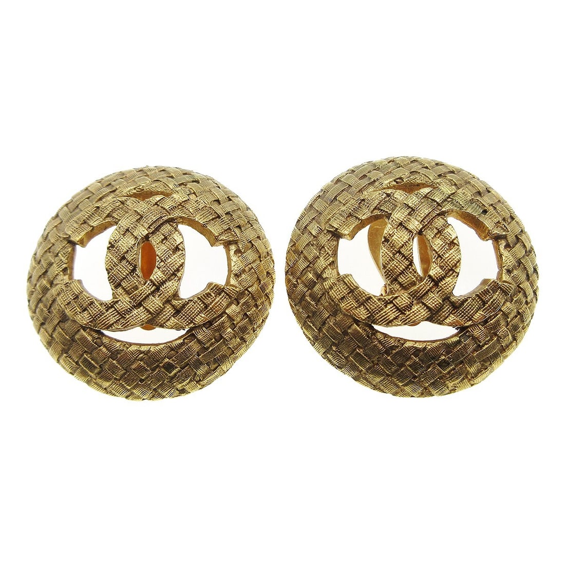 Chanel CC Logo Round Clip On Button Earrings Gold Plated: Chanel CC Logo Round Clip On Button Earrings Gold Plated Round Chanel button clip-on earrings in gold-plated metal with the CC logo design. Made in France, this pair shows reasonable wear with dirt an