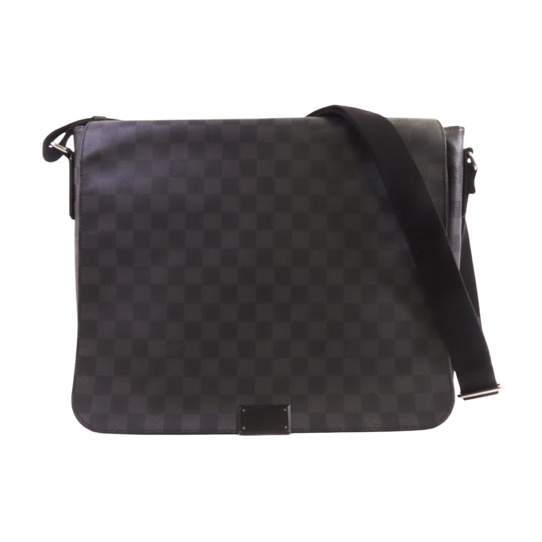Louis Vuitton District GM Messenger Bag N41271 Damier Graphite Black: Louis Vuitton District GM Messenger Bag N41271 Damier Graphite Black Louis Vuitton LV District GM shoulder bag crossbody in Damier Graphite black. The bag is made from Damier graphite x PVC coated can