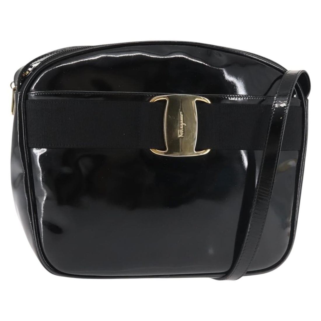 Salvatore Ferragamo Vala Black Gold Enamel Shoulder Bag Auth BA211136: Salvatore Ferragamo Vala Black Gold Enamel Shoulder Bag Auth BA211136 Introducing the Salvatore Ferragamo Vala Shoulder Bag, a luxurious accessory crafted in Italy. This elegant bag features a strikin