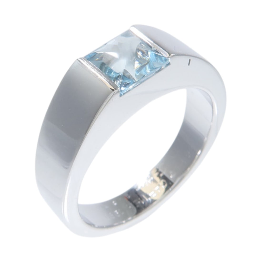 18K White Gold Ring Cartier Tank Size 55 US 7.25: 18K White Gold Ring Cartier Tank Size 55 US 7.25 Cartier Tank Ring in 18K white gold, identified as size US 7.25 and Cartier #55. The ring features a blue and silver color presentation, with a Tank mo