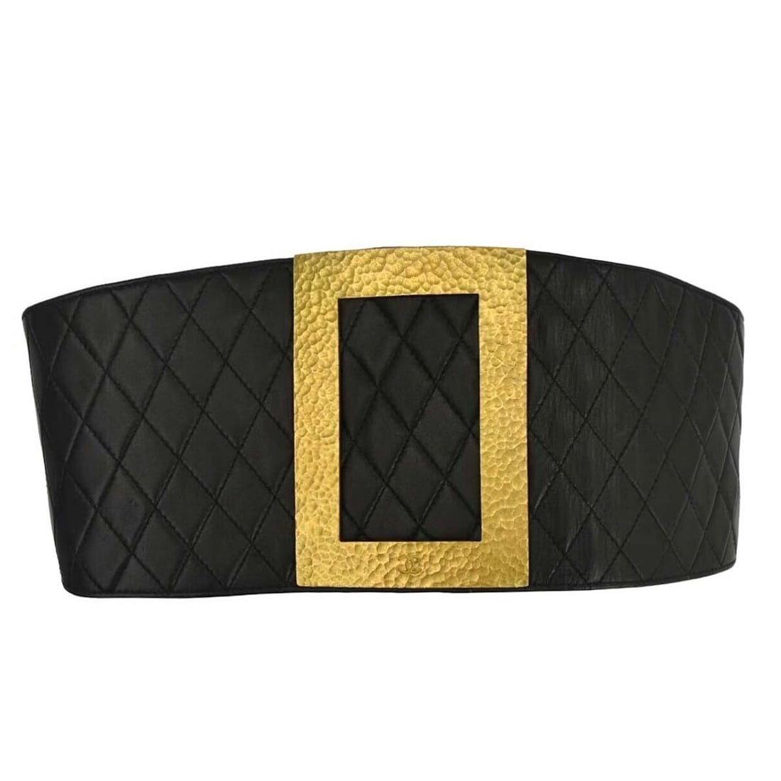 CHANEL #75 30 Black Lambskin Waist Belt Small: CHANEL #75 30 Black Lambskin Waist Belt Small Black Chanel waist belt in lambskin leather with a corset-style design. This women's belt is offered in good to very good condition, with the outside note