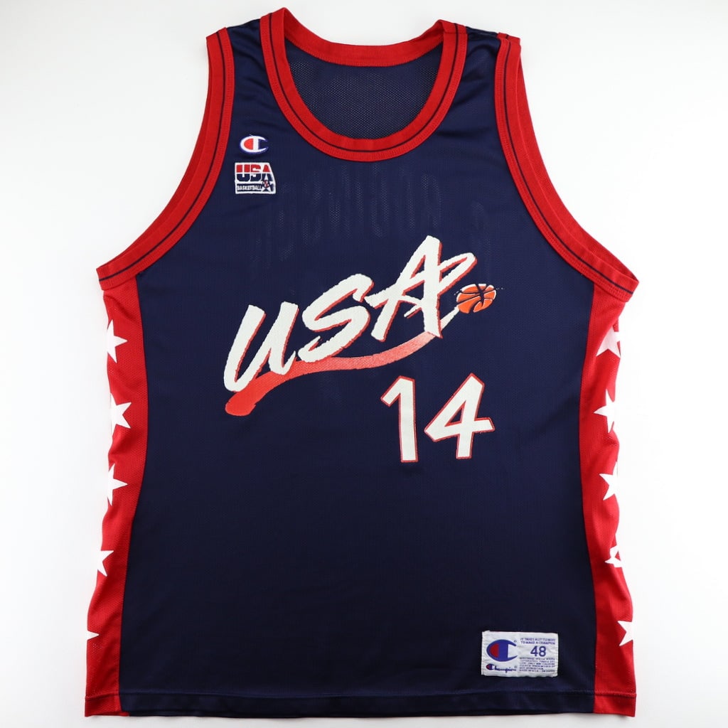 Blue Glenn Robinson Team USA Vintage Jersey Size 48: Blue Glenn Robinson Team USA Vintage Jersey Size 48 Authentic vintage 1990s Glenn Robinson Team USA jersey with front and back graphics. This original jersey is in good condition with a small hole on 