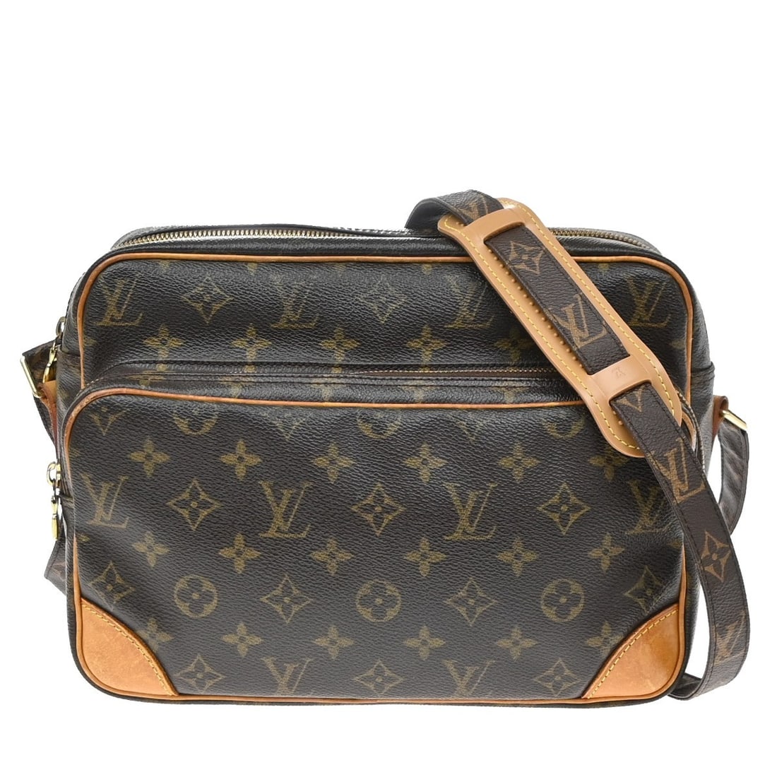 Louis Vuitton Nil Messenger Unisex Brown Canvas Bag: Louis Vuitton Nil Messenger Unisex Brown Canvas Bag Louis Vuitton Nil Messenger crafted in brown canvas. This unisex bag is made in France and is presented in fair condition, with light scuffs, light 
