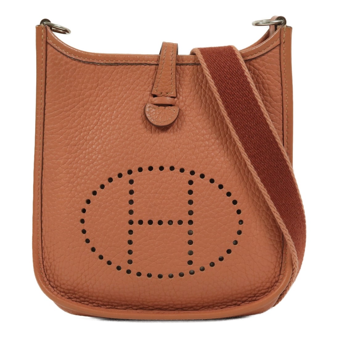 Hermes Evelyne TPM Taurillon Clemence Shoulder Bag Rose Tea PHW: Hermes Evelyne TPM Taurillon Clemence Shoulder Bag Rose Tea PHW Hermes Evelyne TPM shoulder bag in Taurillon Clemence leather and calfskin (cowhide) in Rose Tea with red accents. It features a shoulde