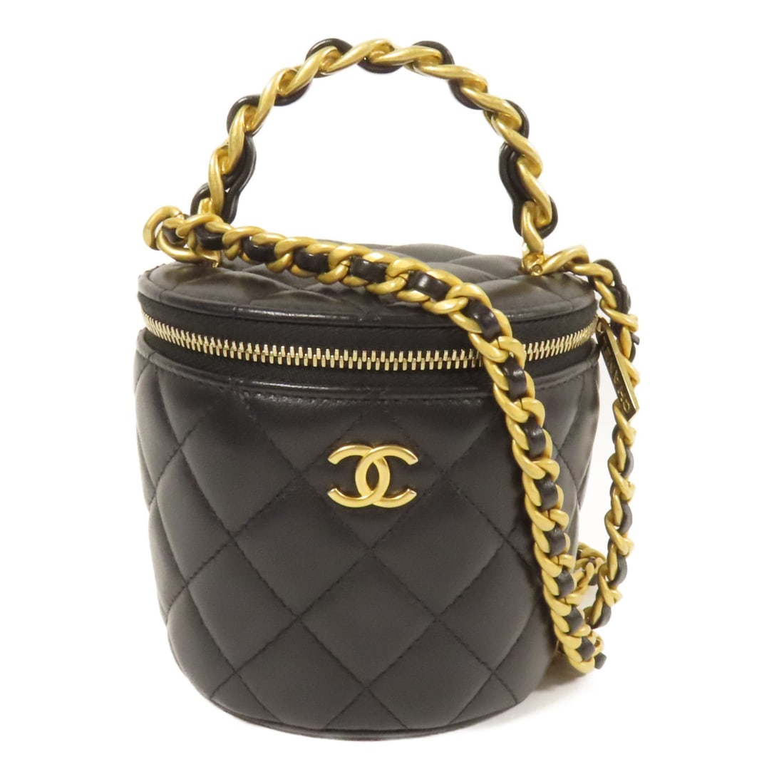 CHANEL CC 2way Shoulder Bag Black Calfskin Chain Strap: CHANEL CC 2way Shoulder Bag Black Calfskin Chain Strap Compact Chanel 2-way shoulder bag in black calfskin leather with the CC design and chain strap. The interior includes one open pocket and one add