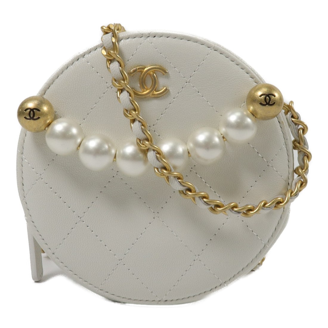 CHANEL CC Shoulder Bag White Calfskin Gold Tone Chain: CHANEL CC Shoulder Bag White Calfskin Gold Tone Chain White Chanel CC chain shoulder bag in calfskin leather. This women's shoulder bag features a compact structured design with an interior open pocke