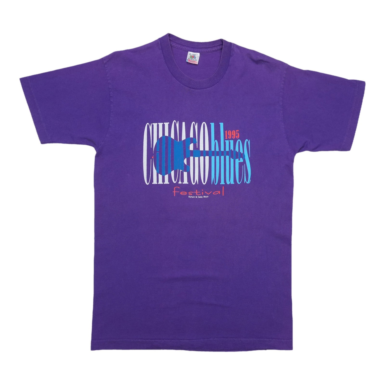 Vintage Purple Cotton Tee Chicago Blues Festival 1995 Large: Vintage Purple Cotton Tee Chicago Blues Festival 1995 Large Original vintage 1995 Chicago Blues Festival shirt with front and back graphics. This purple tee is in excellent condition with no holes or 