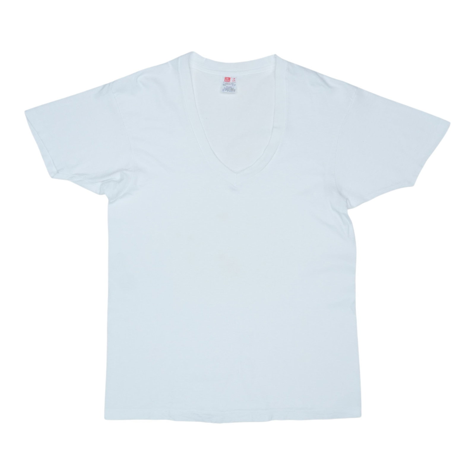 Vintage 1990s White Cotton V-Neck T-Shirt Large: Vintage 1990s White Cotton V-Neck T-Shirt Large Authentic vintage 1990s blank white V-neck shirt in 100% cotton. This original vintage piece is not a modern reproduction and is tagged size Large. Size