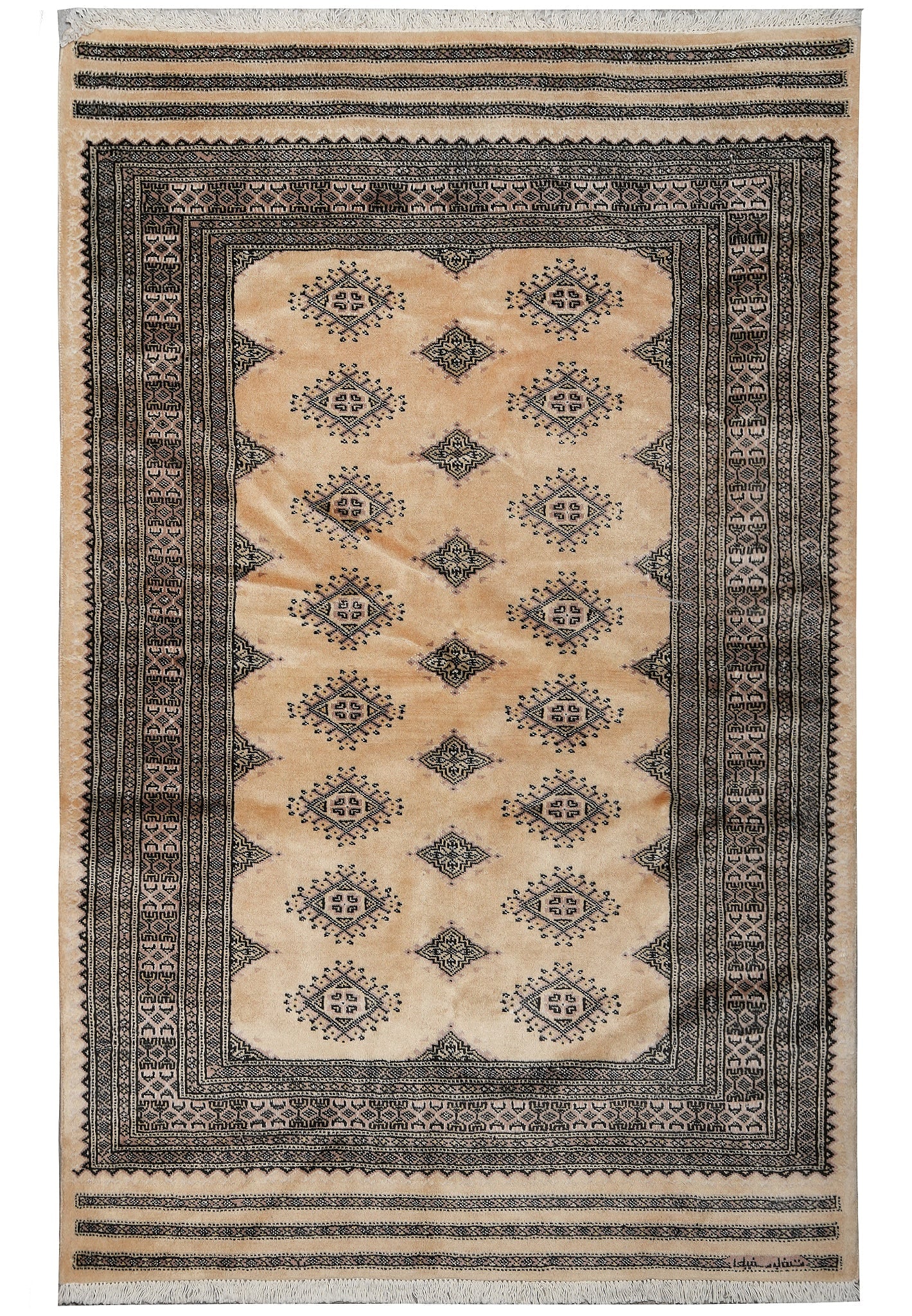 Quality Jaldar Bokhara Rug 4 x 6 Imported Pakistan: Quality Jaldar Bokhara Rug 4 x 6 Imported Pakistan Free continental US Shipping This 4 x 6 Jaldar Bokhara rug is imported from Pakistan and features traditional craftsmanship. It is in un-used conditi