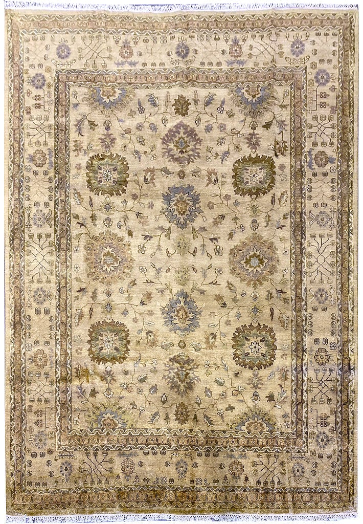 8.3 x 10 New Agra Oushak Rug Soft Natural Wool: 8.3 x 10 New Agra Oushak Rug Soft Natural Wool Free continental US Shipping Handmade-style Agra Oushak area rug with a soft natural wool construction and an intricate floral pattern in beige, gold, an