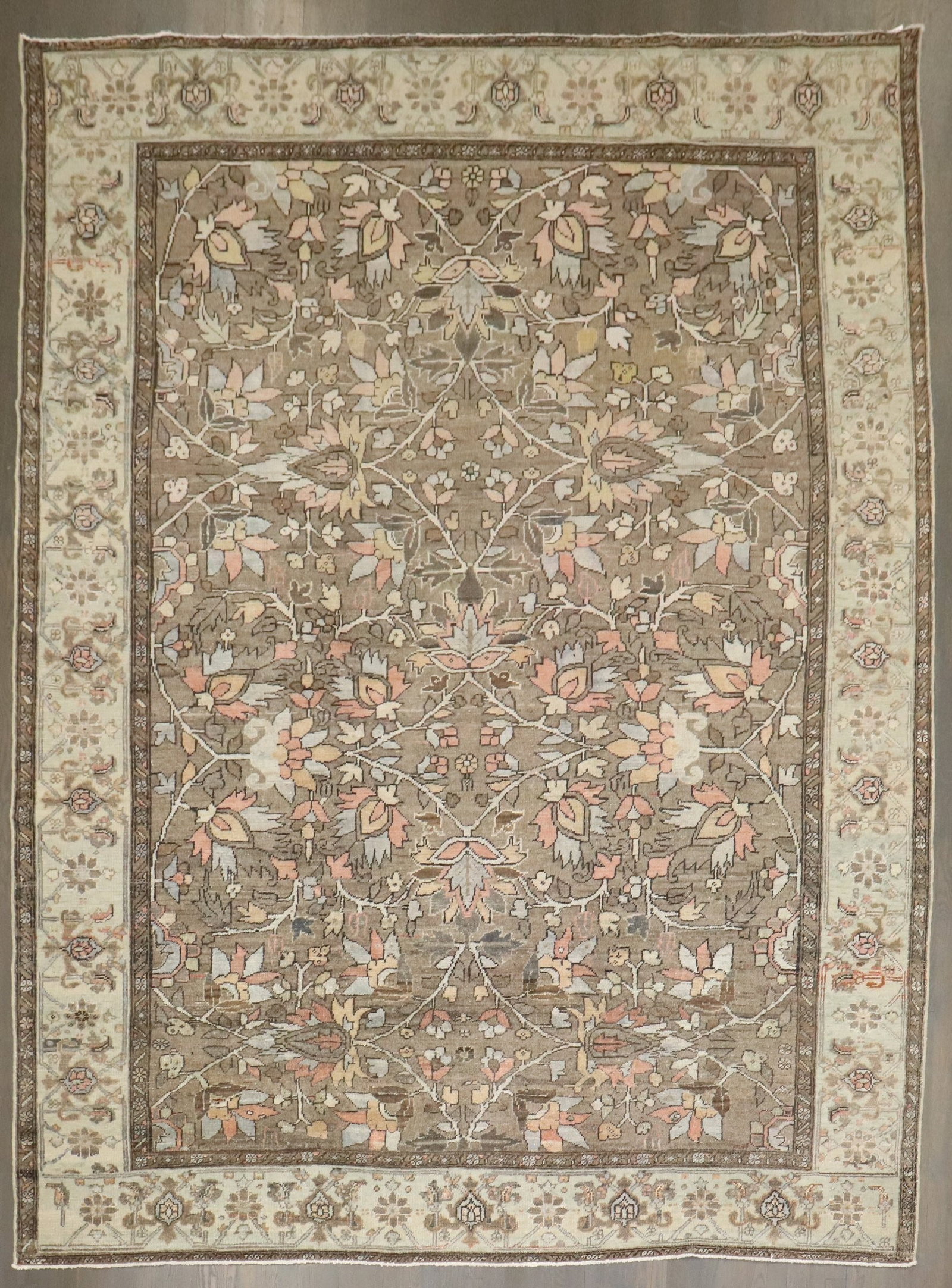8' 8" x 11' 1" Early 20th Century Persian Serapi Heriz Room Rug (1 of 7)