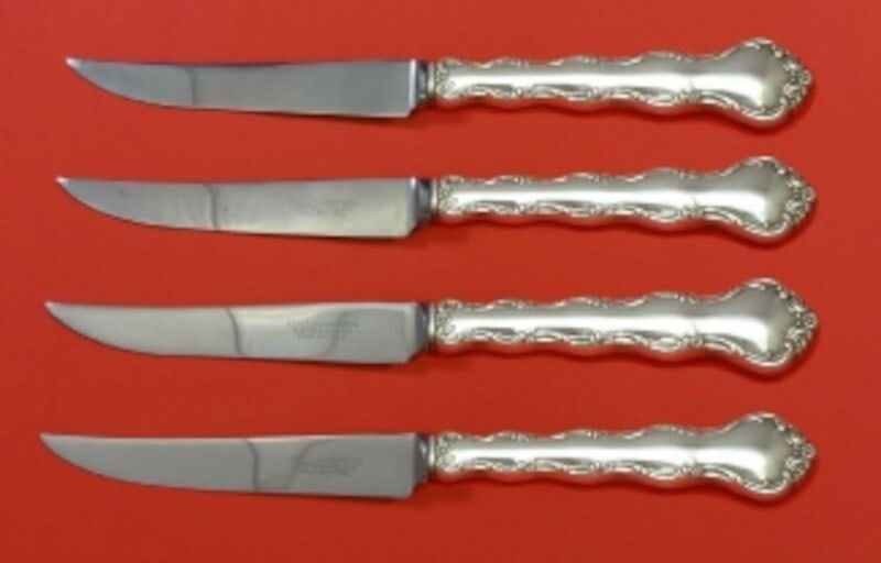 Reed and Barton Tara Sterling Silver Steak Knife Set 4pc 8 1/2 Inch Custom: Reed and Barton Tara Sterling Silver Steak Knife Set 4pc 8 1/2 Inch Custom Enhance your dining experience with this exquisite 4-piece steak knife set from the renowned Reed & Barton, featuring the ele