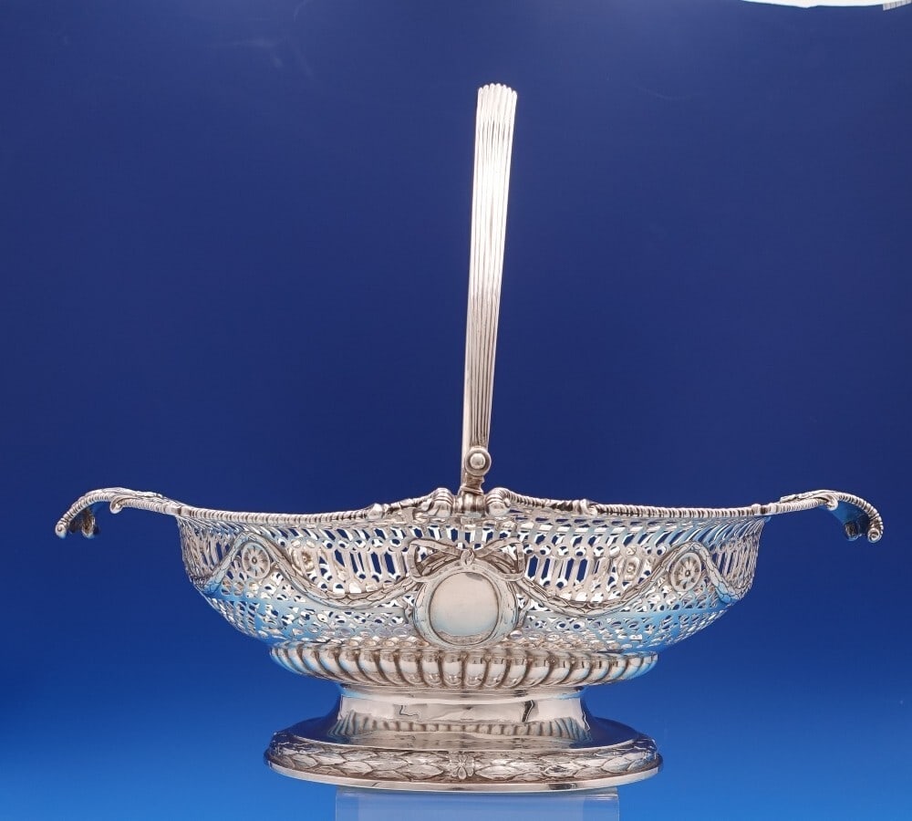 Georgian Sterling Silver Footed Basket London 1772 Swing Handle (1 of 18)