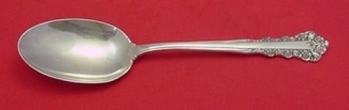 Lunt Belle Meade Sterling Silver Serving Spoon 8 1/4 Vintage: Lunt Belle Meade Sterling Silver Serving Spoon 8 1/4 Vintage This exquisite serving spoon features the Belle Meade pattern by Lunt, crafted from high-quality sterling silver. Measuring 8 1/4 inches in