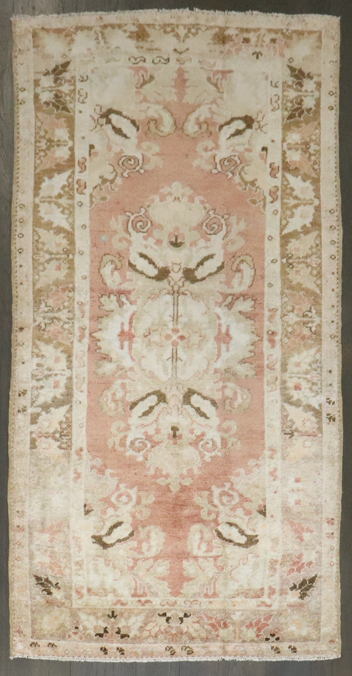 2' 10" x 5' 6" Turkish Melas rug early 20th century: 2' 10" x 5' 6" Turkish Melas rug early 20th century Early 20th century Turkish Melas scatter rug in pink. This pre-owned small rug is identified as a Melas type. Specifications Type: Melas Origin: Tur