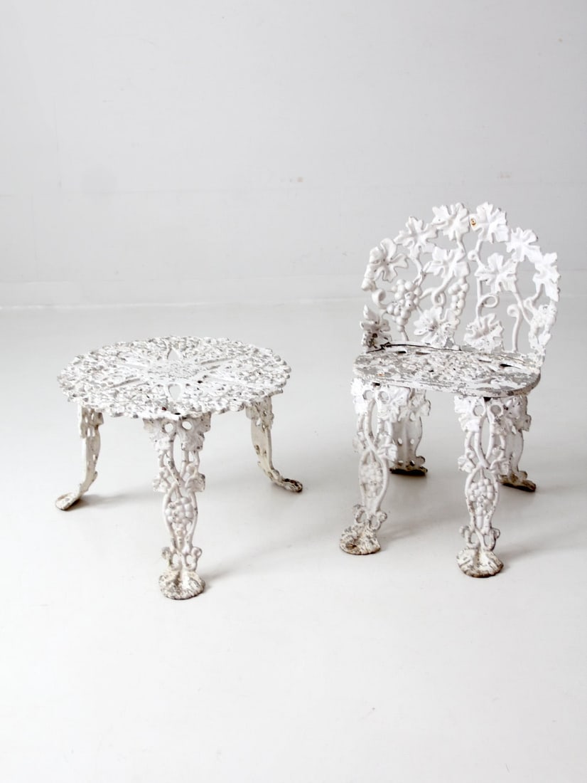 Cast Aluminum Patio Table and Chair Set White Grape Leaf Motif (1 of 16)