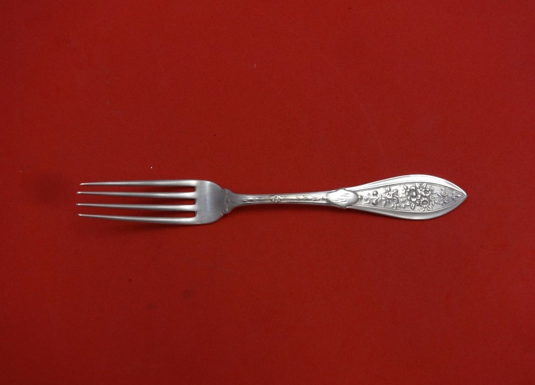 Shiebler Montezuma Sterling Silver Dinner Fork Monogrammed 7 7/8": Shiebler Montezuma Sterling Silver Dinner Fork Monogrammed 7 7/8" Experience the elegance of dining with this Montezuma by Shiebler Sterling Silver Dinner Fork. Measuring 7 7/8 inches, this exquisite 