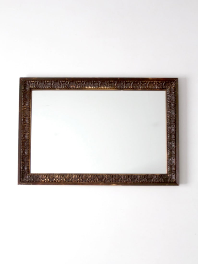 Hollywood Regency gilt accented wall mirror 37 inch x 25 inch (1 of 15)
