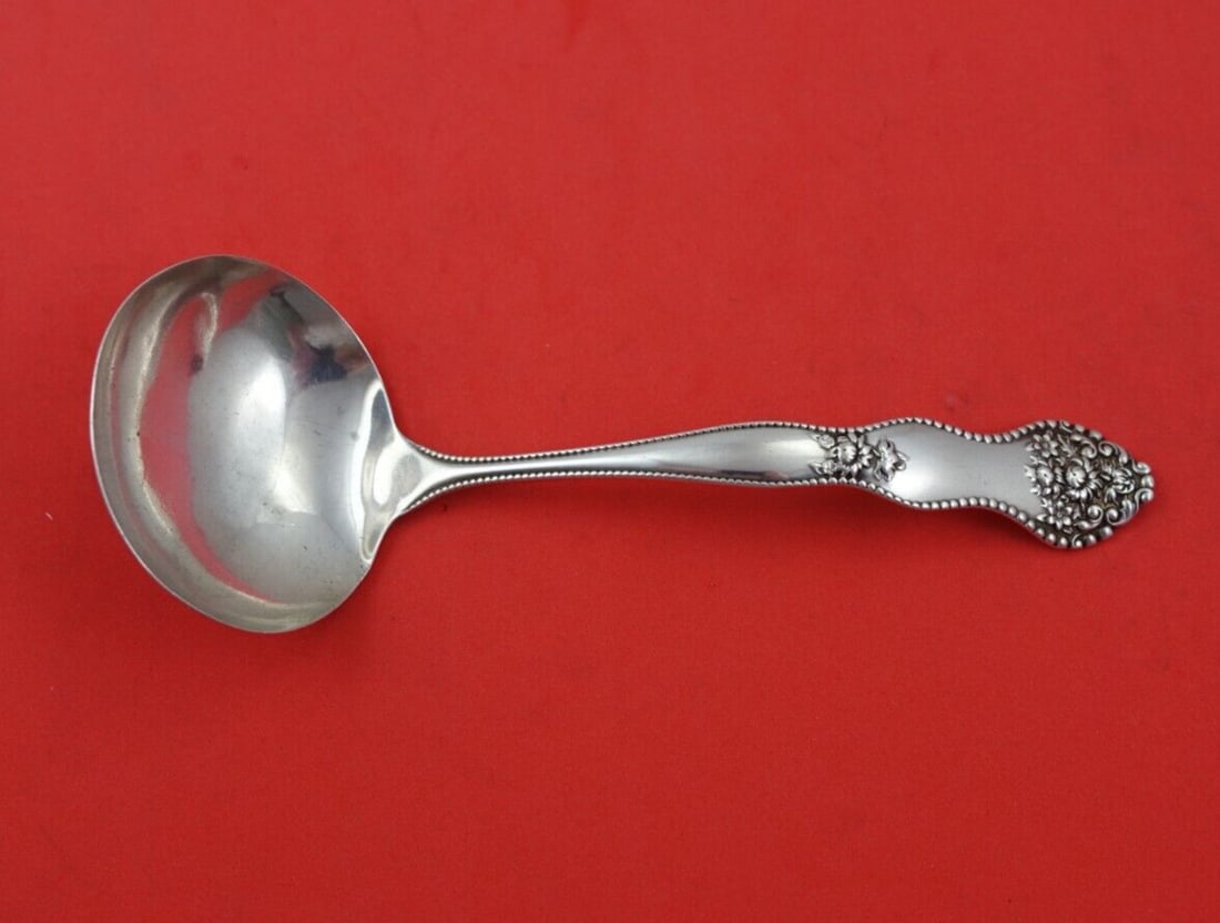 Mount Vernon Adolphus Sterling Silver Gravy Ladle 7 1/4 Inch: Mount Vernon Adolphus Sterling Silver Gravy Ladle 7 1/4 Inch This exquisite Sterling Silver Gravy Ladle, part of the Adolphus pattern by Mount Vernon, measures 7 1/4 inches and is a timeless serving p