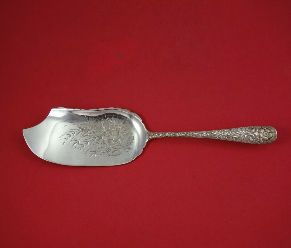 Schofield Hand Chased Rose Sterling Silver Fish Server 11.5 Inch: Schofield Hand Chased Rose Sterling Silver Fish Server 11.5 Inch This exquisite fish server features the Hand Chased Rose pattern by Schofield, crafted from high-quality sterling silver. Measuring 11 