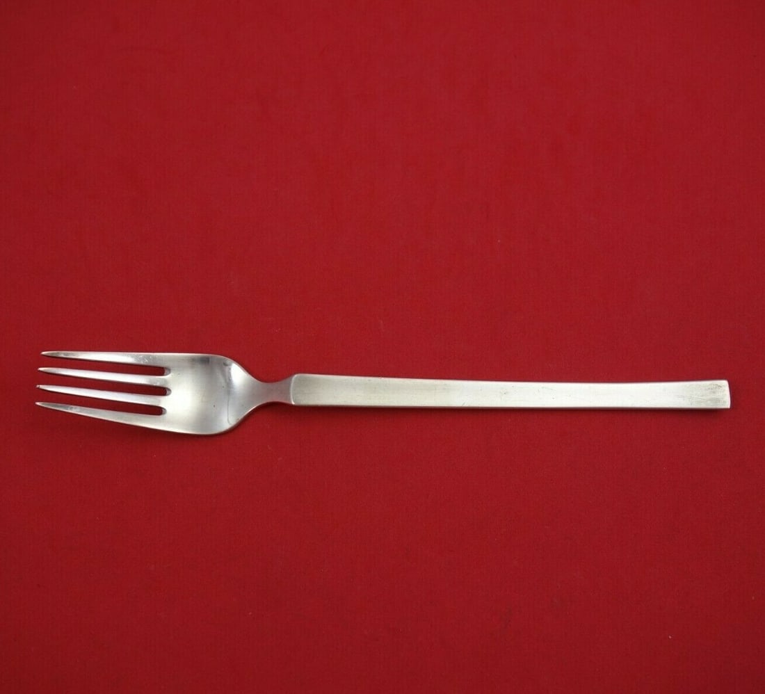 WMF New York Sterling Silver Dinner Fork 7 3/4 Inch Flatware: WMF New York Sterling Silver Dinner Fork 7 3/4 Inch Flatware This exquisite dinner fork from the New York pattern by WMF is crafted from high-quality sterling silver. Measuring 7 3/4" long, it showcas