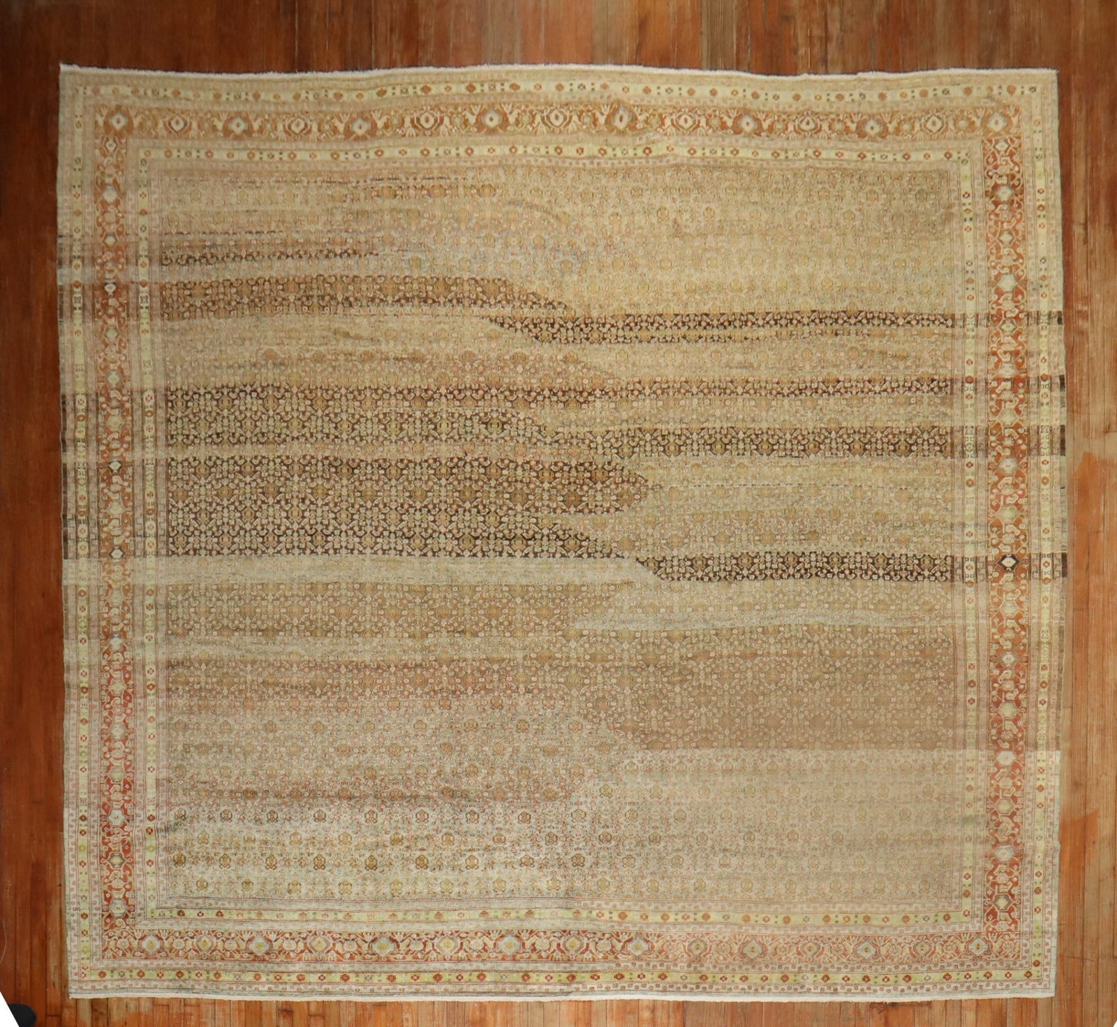 12' 3" x 12' 10" Persian Senneh antique square rug: 12' 3" x 12' 10" Persian Senneh antique square rug Antique Persian Senneh square room-size rug from 1900 with an intricate traditional pattern and a faded design. Pre-owned. Specifications Item Type: 