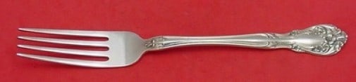 Alvin Chateau Rose Sterling Silver Dinner Fork Vintage 7 7/8": Alvin Chateau Rose Sterling Silver Dinner Fork Vintage 7 7/8" This vintage dinner fork from the Chateau Rose pattern by Alvin is crafted from high-quality sterling silver. Measuring 7 7/8 inches in le