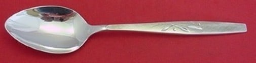 Oneida Will-O-Wisp Sterling Silver Serving Spoon 8.5 Inch: Oneida Will-O-Wisp Sterling Silver Serving Spoon 8.5 Inch Elevate your dining experience with this exquisite serving spoon from the Will-O-Wisp pattern by Oneida. Crafted from high-quality sterling si