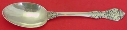 Gorham King Edward Sterling Silver Serving Spoon 8 1/2 in: Gorham King Edward Sterling Silver Serving Spoon 8 1/2 in Sterling silver serving spoon in the King Edward pattern by Gorham. Made in the United States and dating to the 1900-1940 period, this pre-own