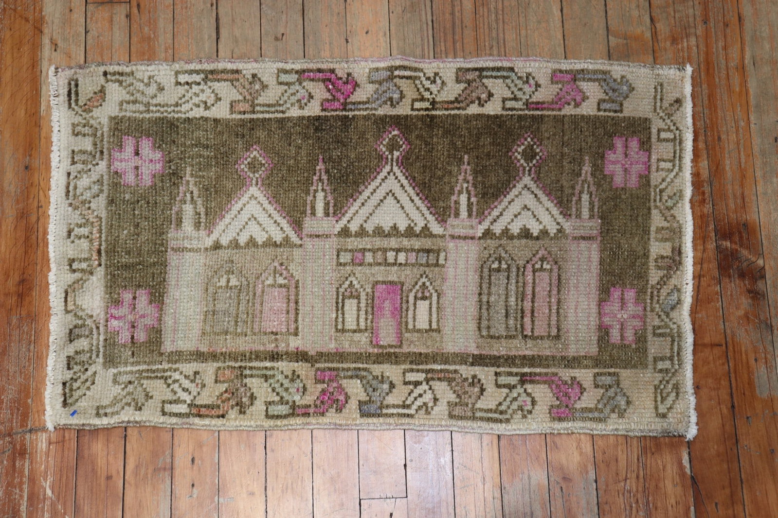 1' 7" x 2' 8" Turkish Anatolian Yastik pictorial mosque rug (1 of 4)