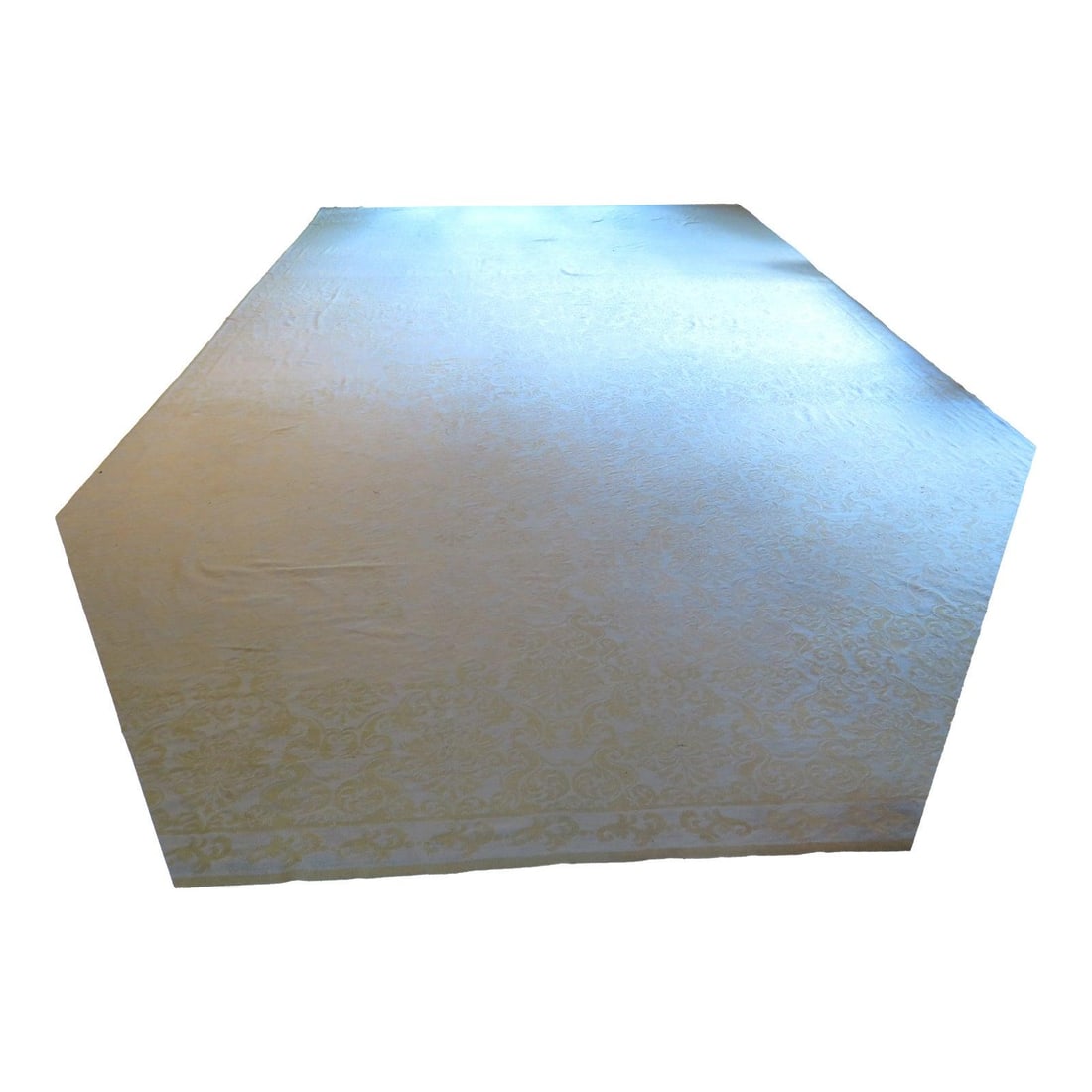 Large Yellow Damask Pattern Vintage Loomed Area Rug 14 x 25 Feet: Large Yellow Damask Pattern Vintage Loomed Area Rug 14 x 25 Feet This vintage rug features a yellow damask print and has been constructed in three sections using high-quality textile materials. With a