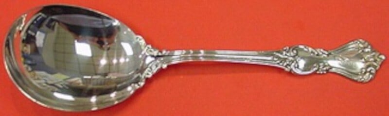 Reed and Barton Marlborough Sterling Silver Berry Spoon 8 7/8" (1 of 1)