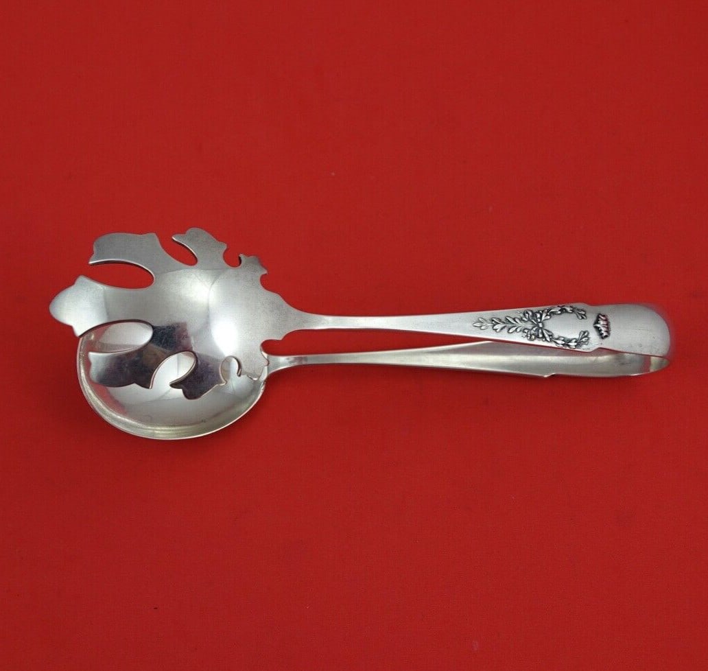 Whiting Madam Jumel Sterling Silver Ice Tong 6 5/8 Serving Piece: Whiting Madam Jumel Sterling Silver Ice Tong 6 5/8 Serving Piece Introducing the exquisite Madam Jumel Ice Tong, crafted by Whiting in sterling silver. This elegant serving piece measures 6 5/8" and s