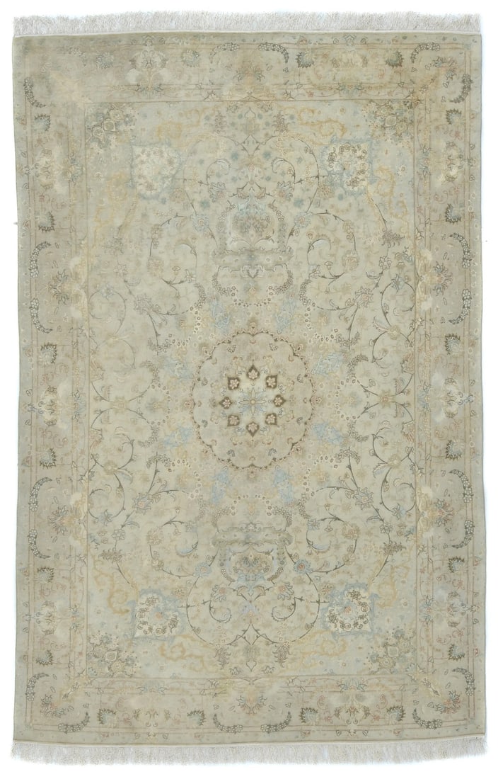 Hand-Knotted Oushak Wool Area Rug 6'5 x 10'1 Vintage Beige Pakistan Carpet: Hand-Knotted Oushak Wool Area Rug 6'5 x 10'1 Vintage Beige Pakistan Carpet This handmade Oushak area rug from Pakistan features a muted palette of beige, brown, blue, and rust. Crafted using a hand-kn