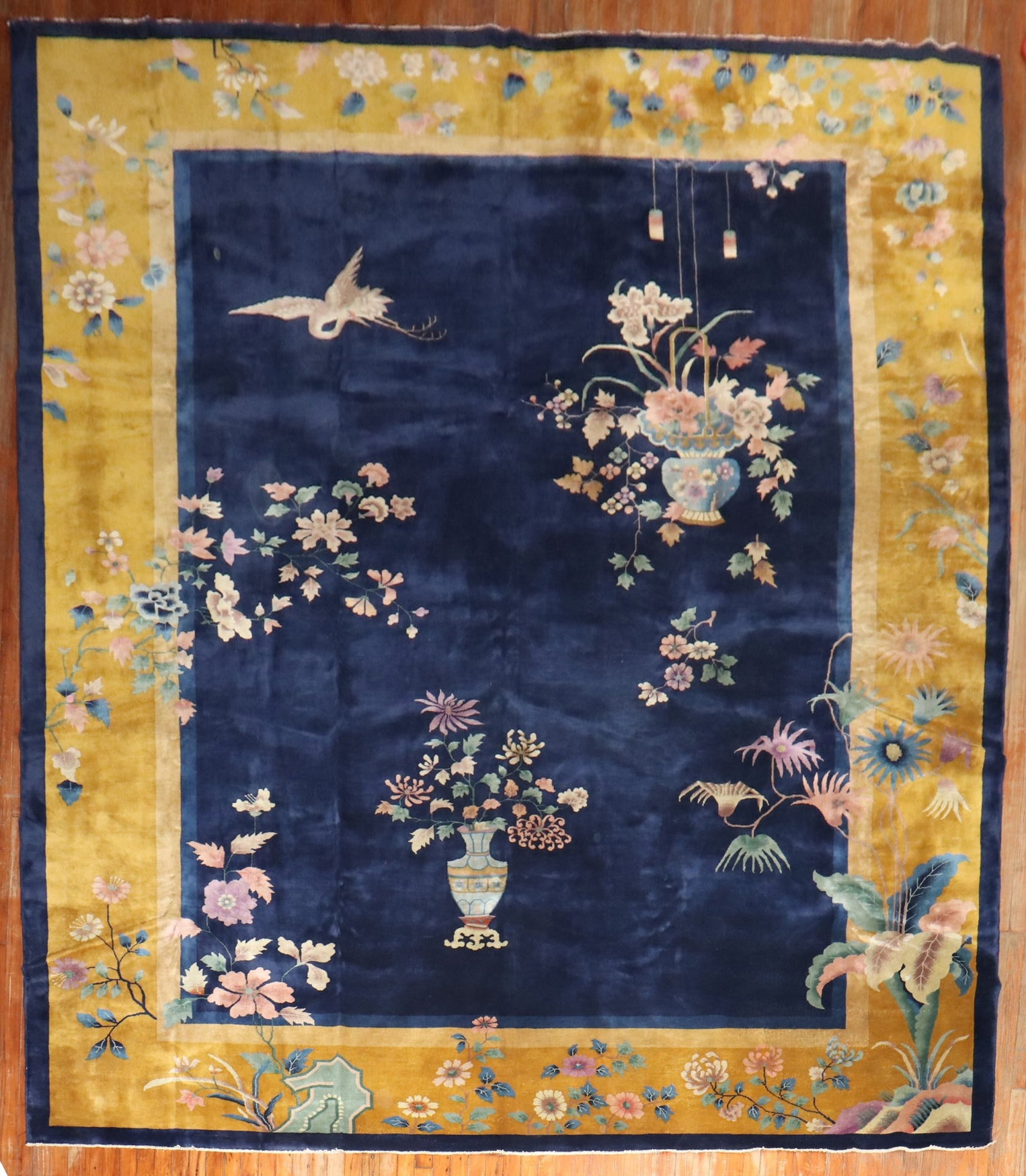 10' 9" x 14' 5" Chinese Art Deco Room Rug 1930s: 10' 9" x 14' 5" Chinese Art Deco Room Rug 1930s Large 1930s Chinese Art Deco room size rug in excellent pre-owned condition. Specifications Title: Art Deco Chinese Large Room Size Rug Origin: Chinese 