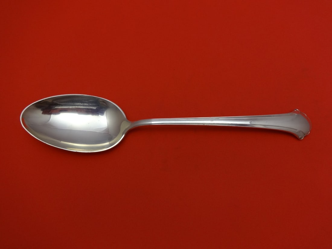 Towle Chippendale Sterling Silver 8 1/2 in Serving Spoon: Towle Chippendale Sterling Silver 8 1/2 in Serving Spoon Sterling silver serving spoon in the Chippendale pattern by Towle. This pre-owned piece dates to the 1900-1940 period and is in excellent condi