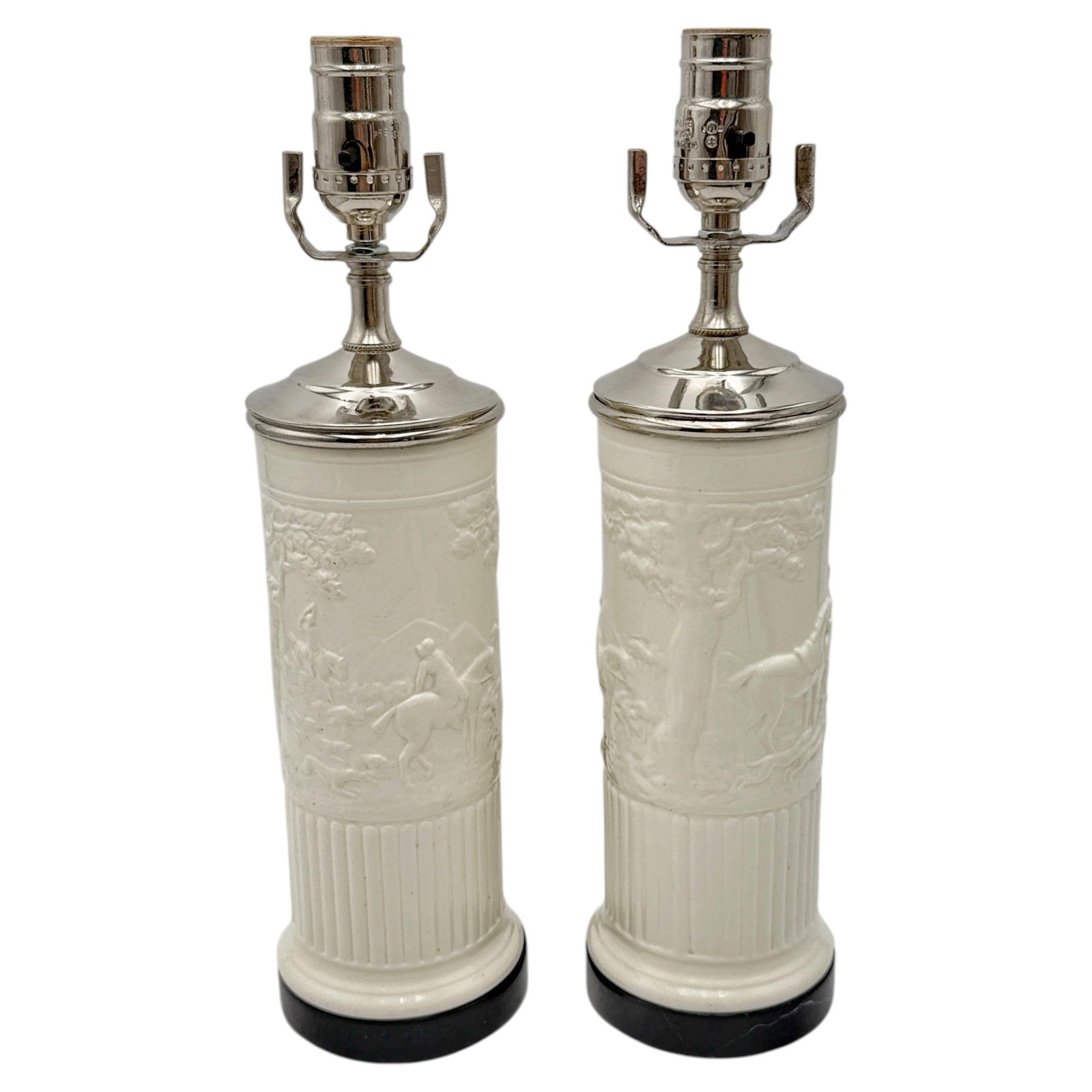 Wedgwood Devonshire Hunt ceramic table lamps pair on marble bases (1 of 14)