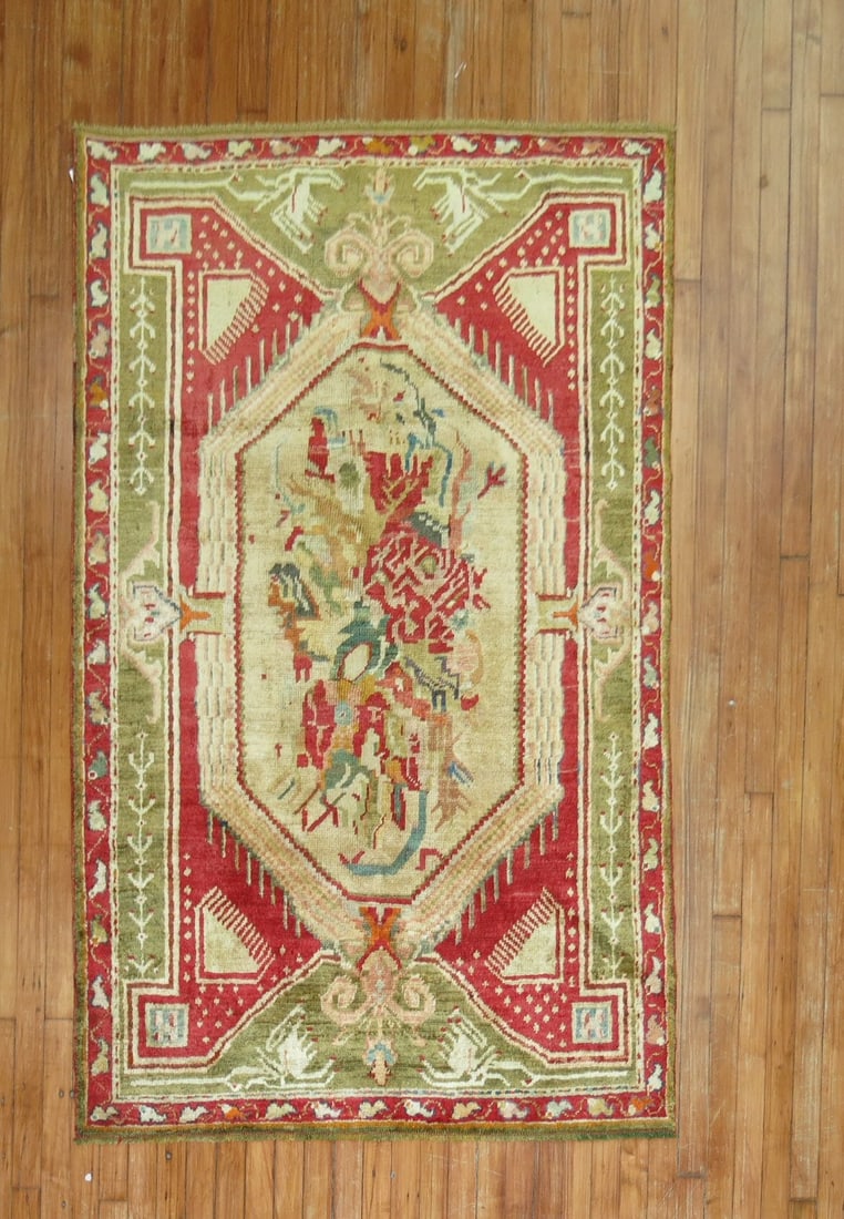 3' 11" x 6' Early 20th Century Turkish Accent Rug Ghiordes: 3' 11" x 6' Early 20th Century Turkish Accent Rug Ghiordes Early 20th century Turkish Ghiordes rug in an accent size. This pre-owned rectangular rug features the traditional Ghiordes type and presents