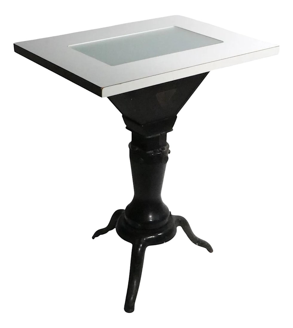 Vintage Edison-Dick Mimeoscope Lighted Display Stand Cast Iron: Vintage Edison-Dick Mimeoscope Lighted Display Stand Cast Iron This Antique Industrial Scientific Edison Dick Mimeograph Lighted Display Stand combines functionality with vintage charm. Featuring a he