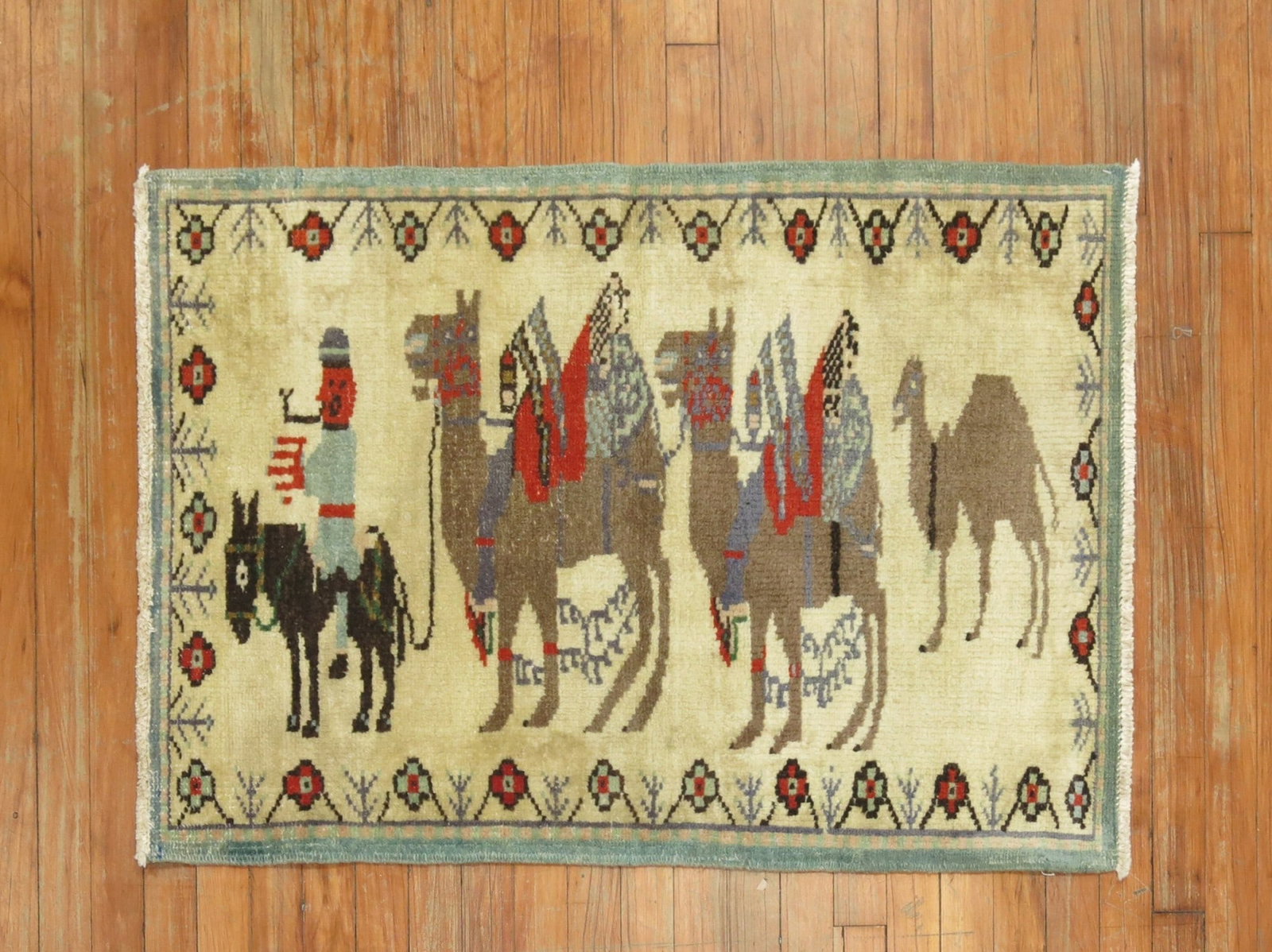 2' 5" x 3' 6" Turkish hand knotted pictorial yastik rug (1 of 6)