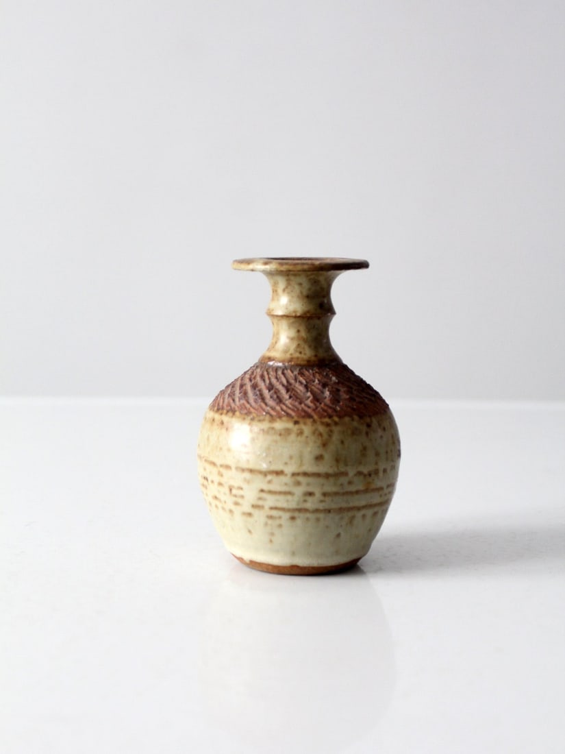 Vintage Handcrafted Studio Pottery Bottleneck Vase Cream Rose Pink Glaze (1 of 7)