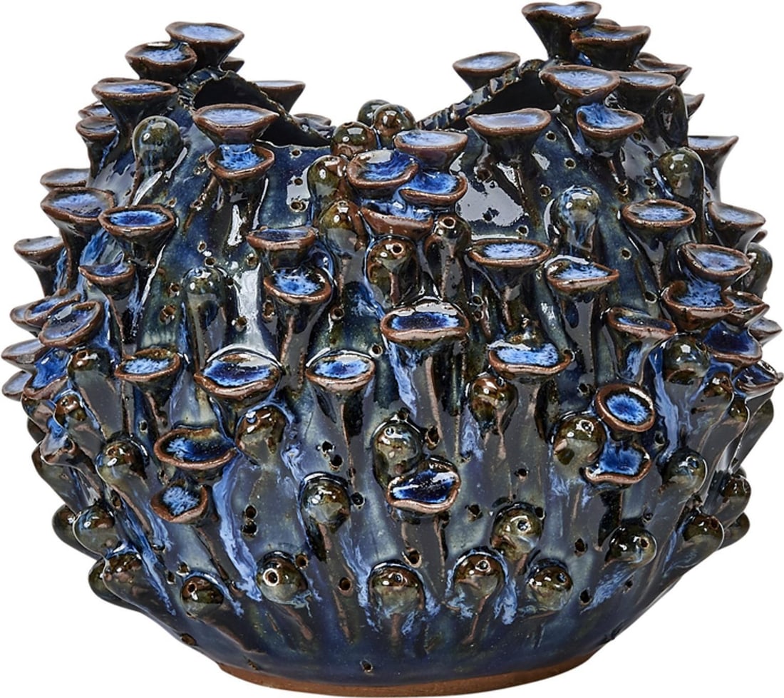Dark Blue Barnacle Ceramic Vase 5 x 6 x 6 Inches: Dark Blue Barnacle Ceramic Vase 5 x 6 x 6 Inches Elevate your home decor with this stylish dark blue barnacle vase. Crafted from ceramic, this vase features a unique barnacle design and a rich dark bl