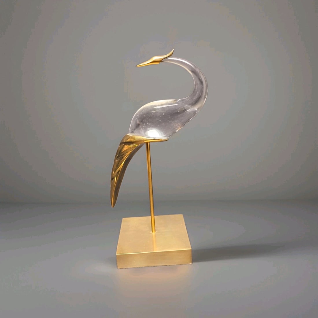 12 in Luca Bojola Murano Glass and Brass Bird Sculpture: 12 in Luca Bojola Murano Glass and Brass Bird Sculpture Vintage MCM Murano glass and brass bird of paradise sculpture designed by Luca Bojola. This original Italian piece is presented as a small statu