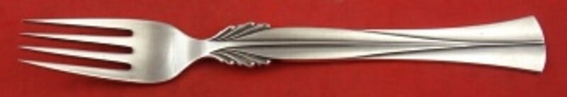 Frigast Queen Christina Wings Sterling Silver 4-Tine Fork 7 1/4 in: Frigast Queen Christina Wings Sterling Silver 4-Tine Fork 7 1/4 in This exquisite sterling silver fork features the elegant Queen Christina pattern, also known as Wings, crafted by Frigast. It is a 4-