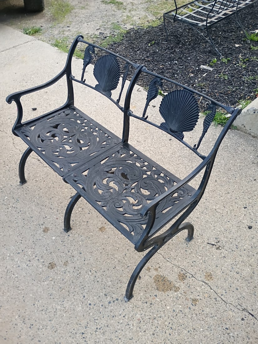 Molla Seahorse Outdoor Bench Settee Black 42 x 24 x 31: Molla Seahorse Outdoor Bench Settee Black 42 x 24 x 31 Hard-to-find Molla Seahorse bench settee designed for outdoor use. Finished in black paint, this piece features sculptural form and is in good us