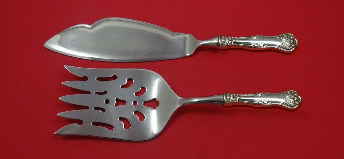 Whiting Imperial Queen Sterling Silver Fish Serving Set 2 Piece: Whiting Imperial Queen Sterling Silver Fish Serving Set 2 Piece Enhance your dining experience with this exquisite Imperial Queen Sterling Silver Fish Serving Set by Whiting. This elegant 2-piece set 